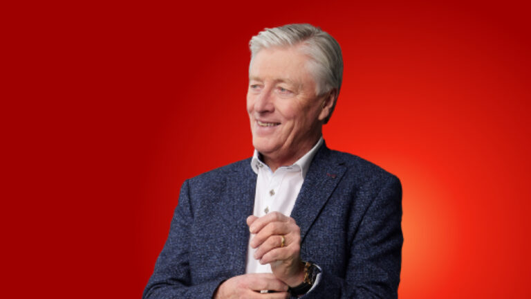 Pat Kenny to move show to weekends and join Bauer board
